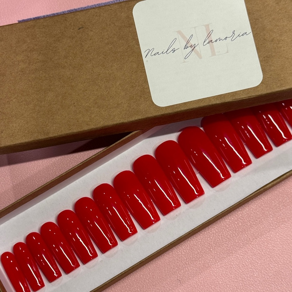 20pcs handmade gel Press on nails
Medium square